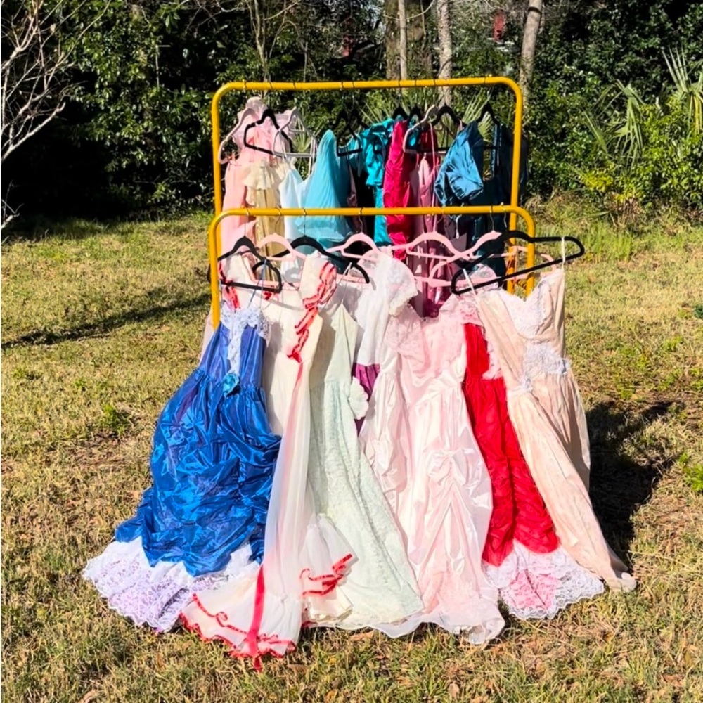 Listed now VINTAGE FORMAL AND PROM DRESSES ✨🪩 Please read description!